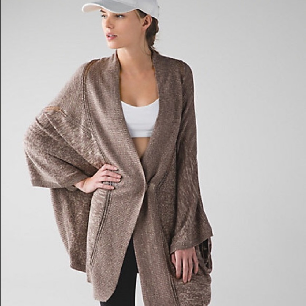 Lululemon Breeze Easy Wrap
